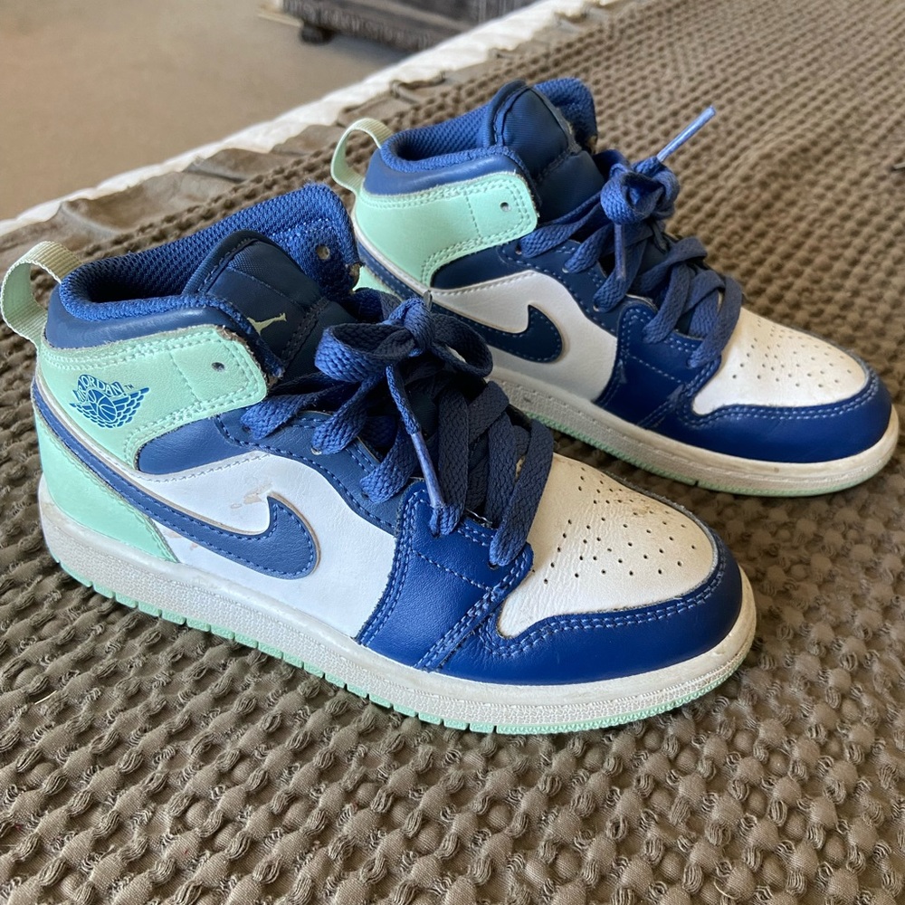 Jordan 1 Mid Mystic Navy Mint Foam Sneakers 640734-413 Size 13C